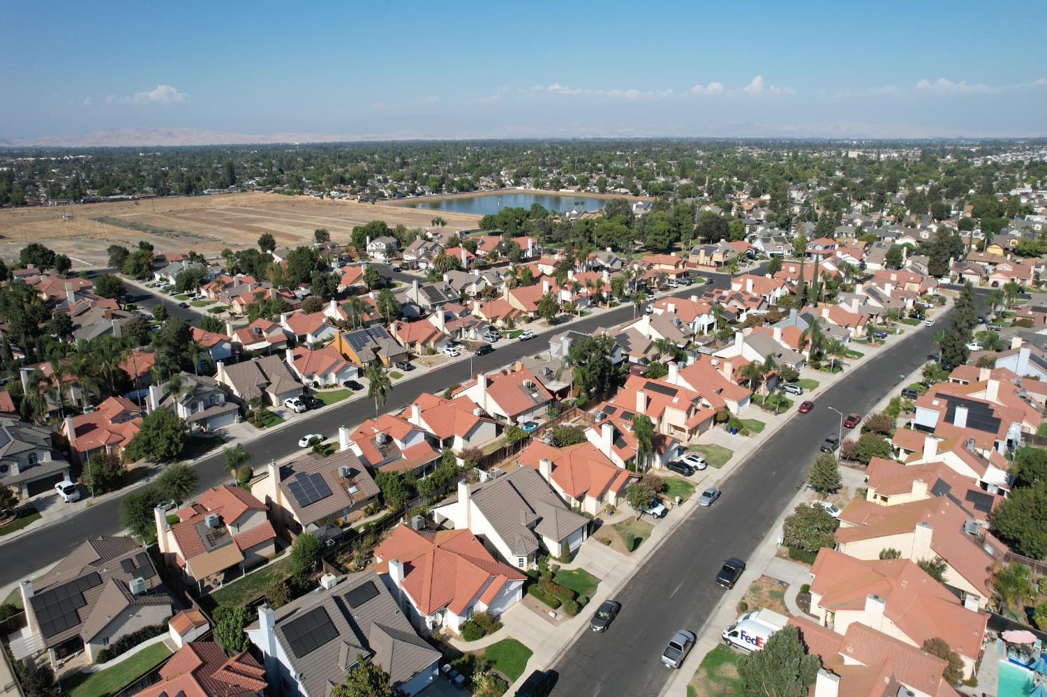 873 Garland Ave, Clovis, CA 93612