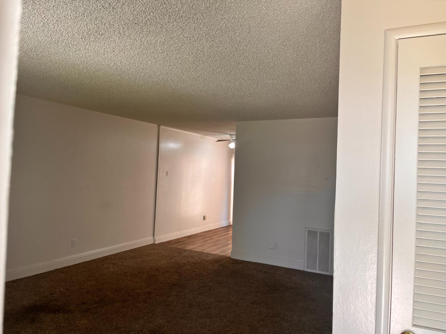 5090 N roosevelt Ave #6, Fresno, CA 93704