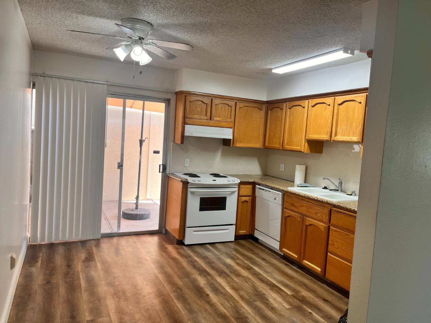 5090 N roosevelt Ave #6, Fresno, CA 93704