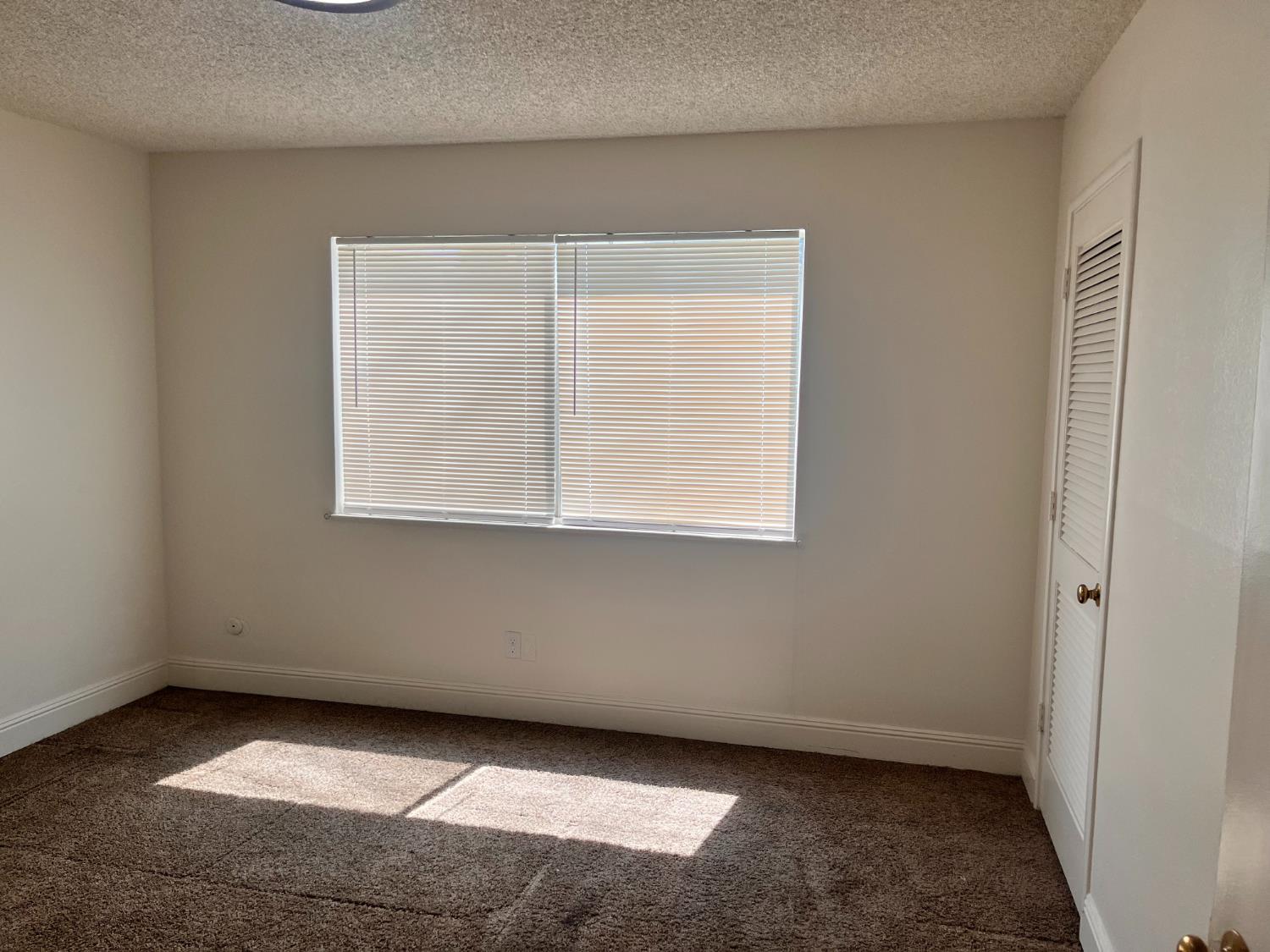 5090 N roosevelt Ave #6, Fresno, CA 93704