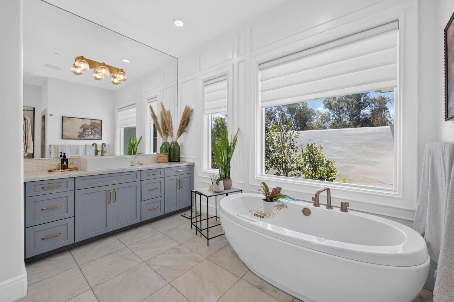 3825 Reno Ave, Clovis, CA 93619