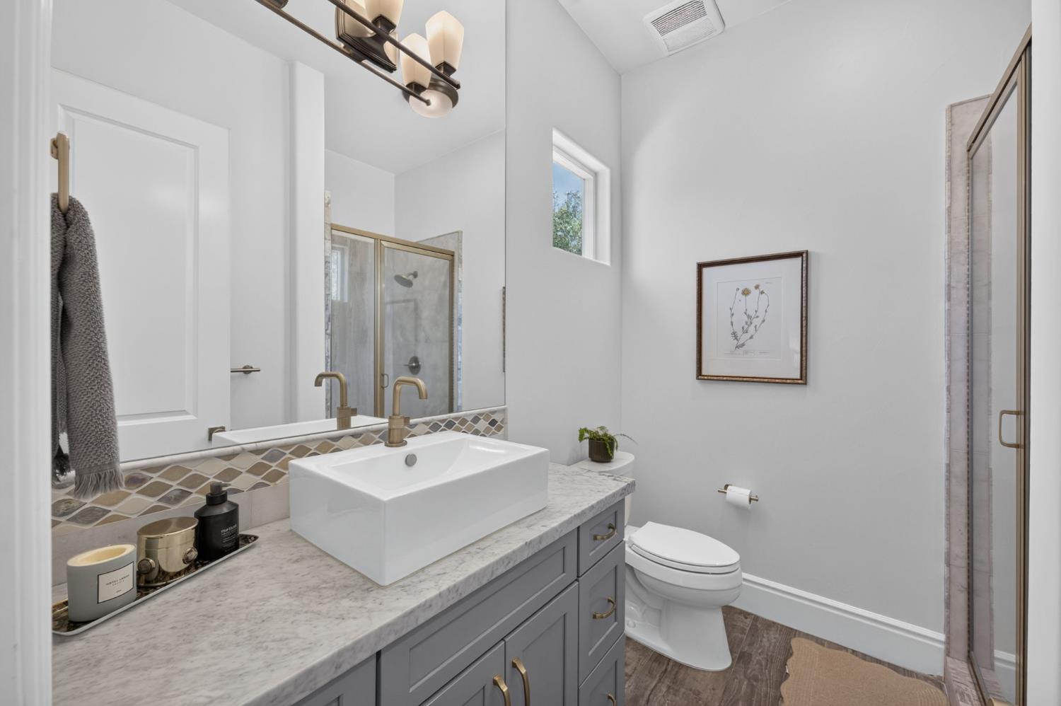 3825 Reno Ave, Clovis, CA 93619