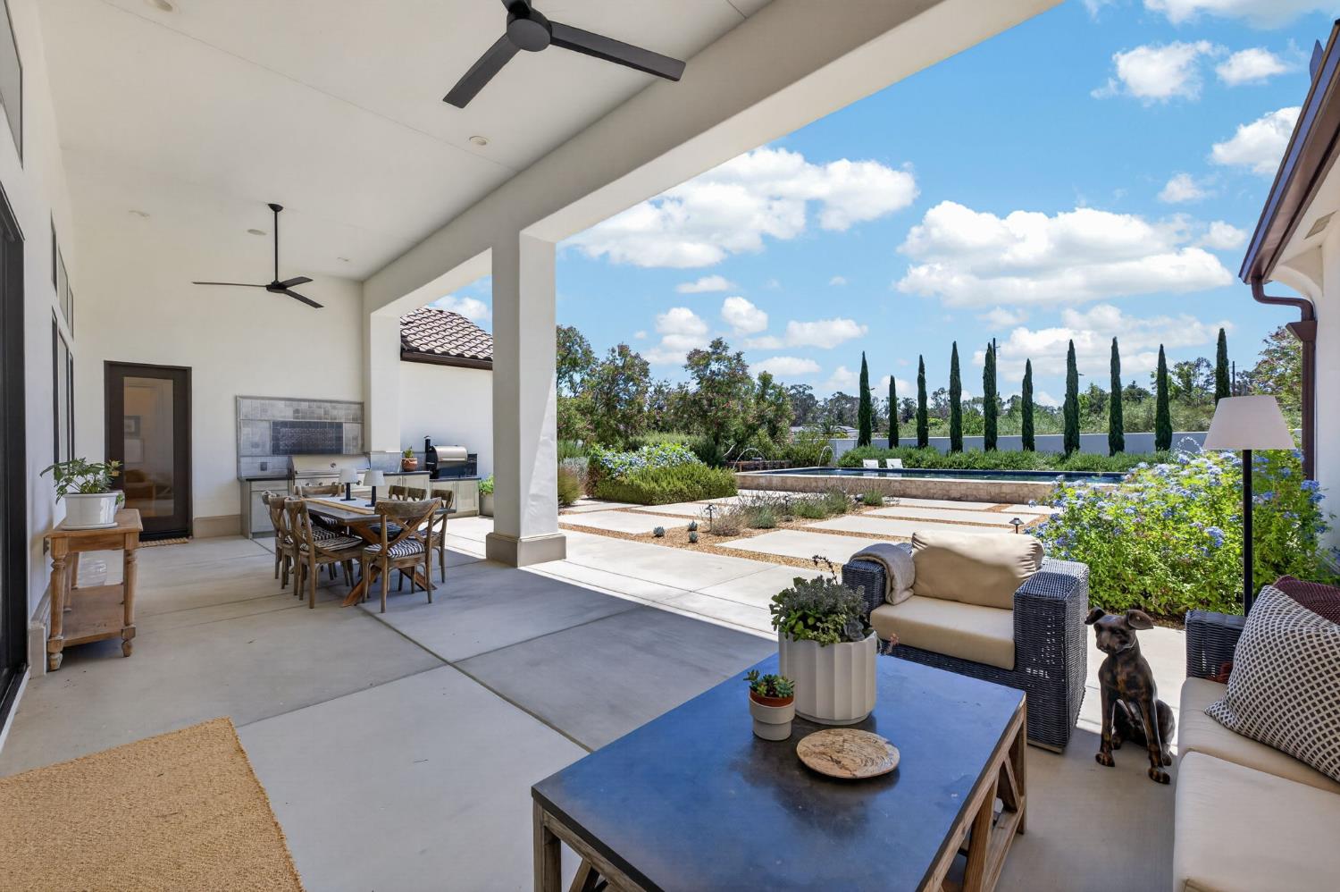 3825 Reno Ave, Clovis, CA 93619