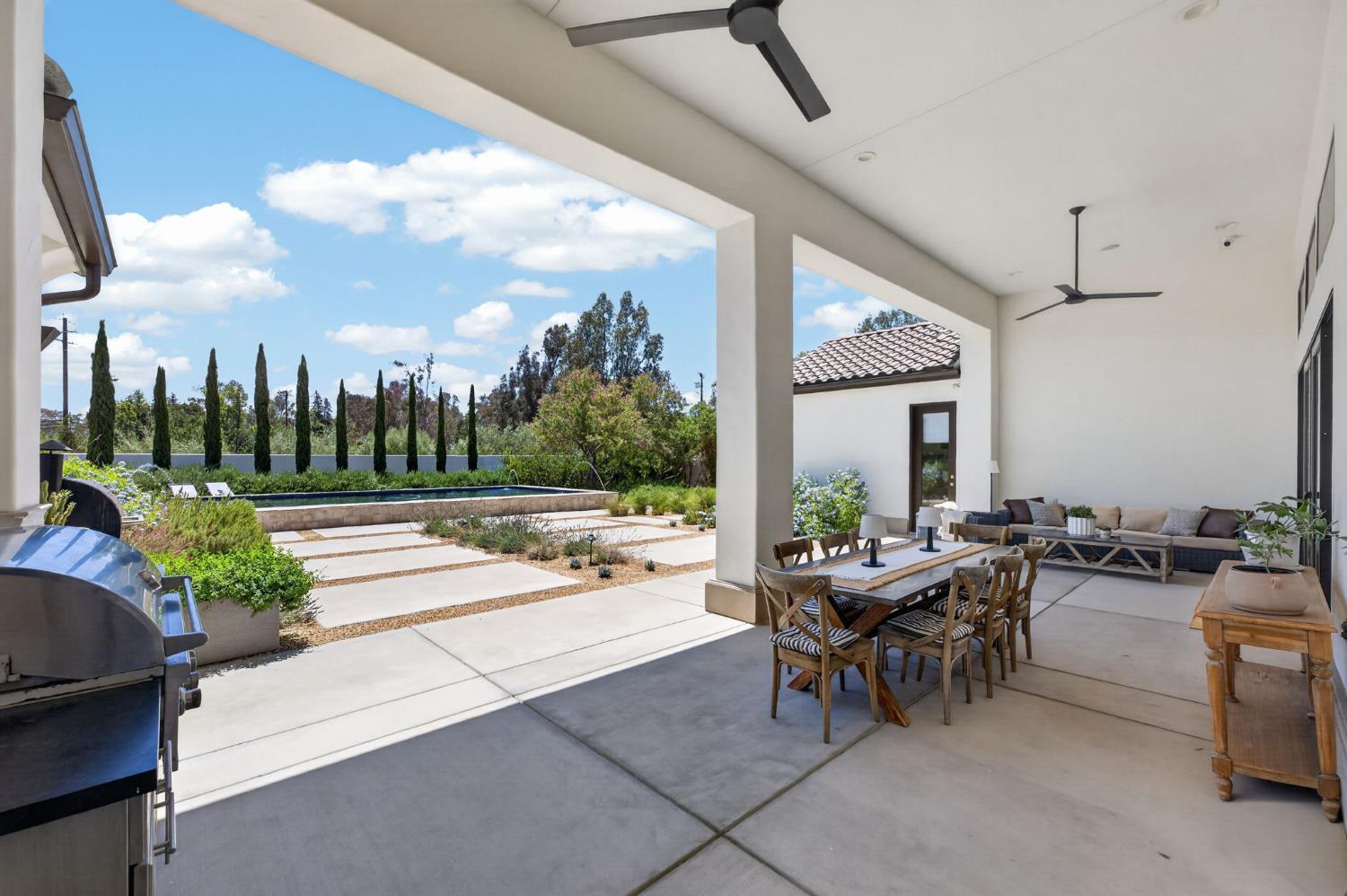 3825 Reno Ave, Clovis, CA 93619