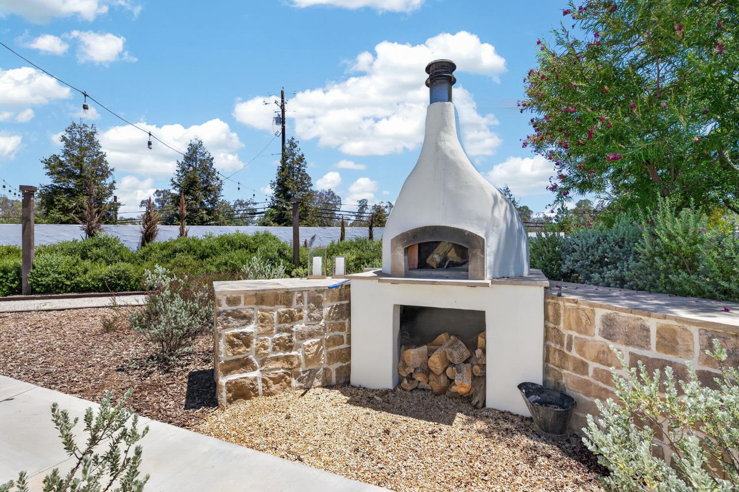 3825 Reno Ave, Clovis, CA 93619
