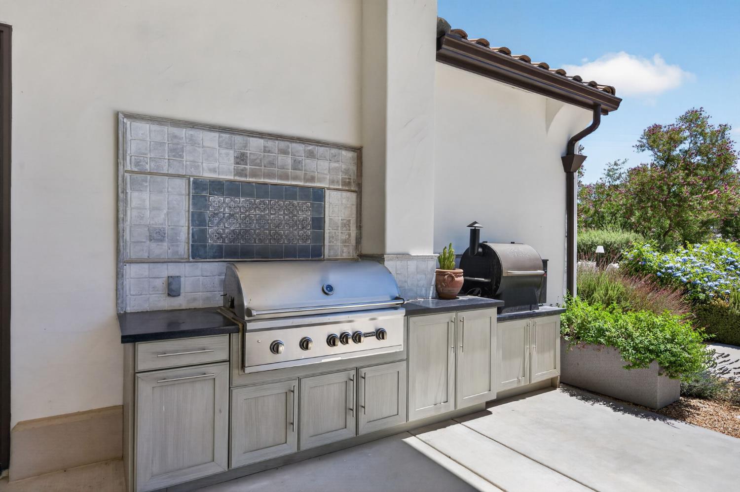 3825 Reno Ave, Clovis, CA 93619