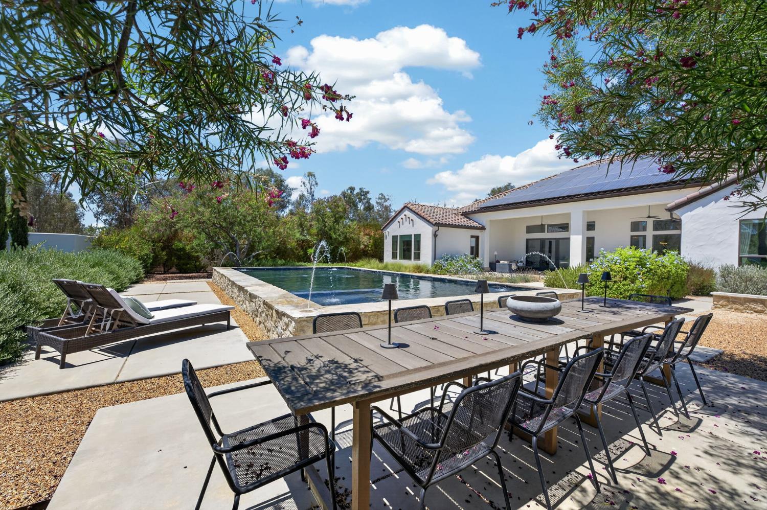 3825 Reno Ave, Clovis, CA 93619