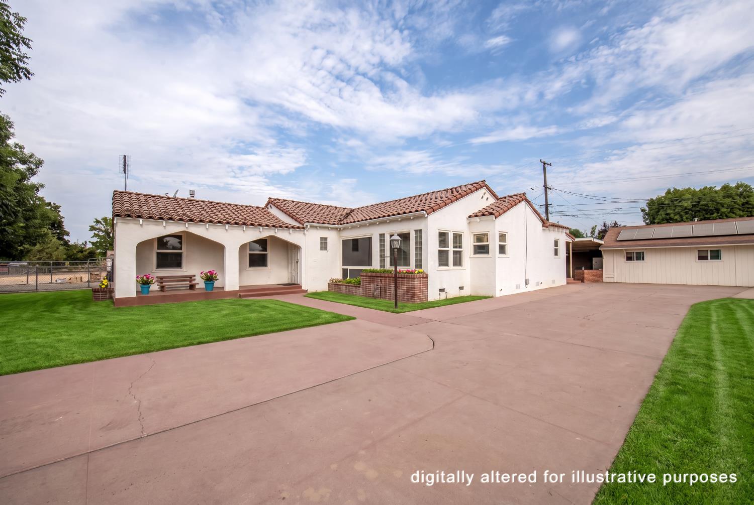 2126 W Hammond Ave, Fresno, CA 93728