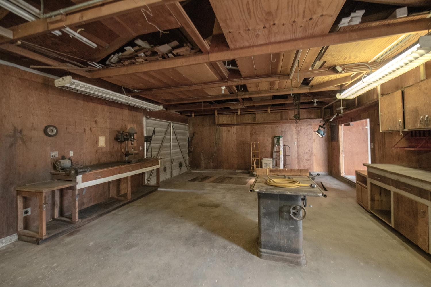 2126 W Hammond Ave, Fresno, CA 93728