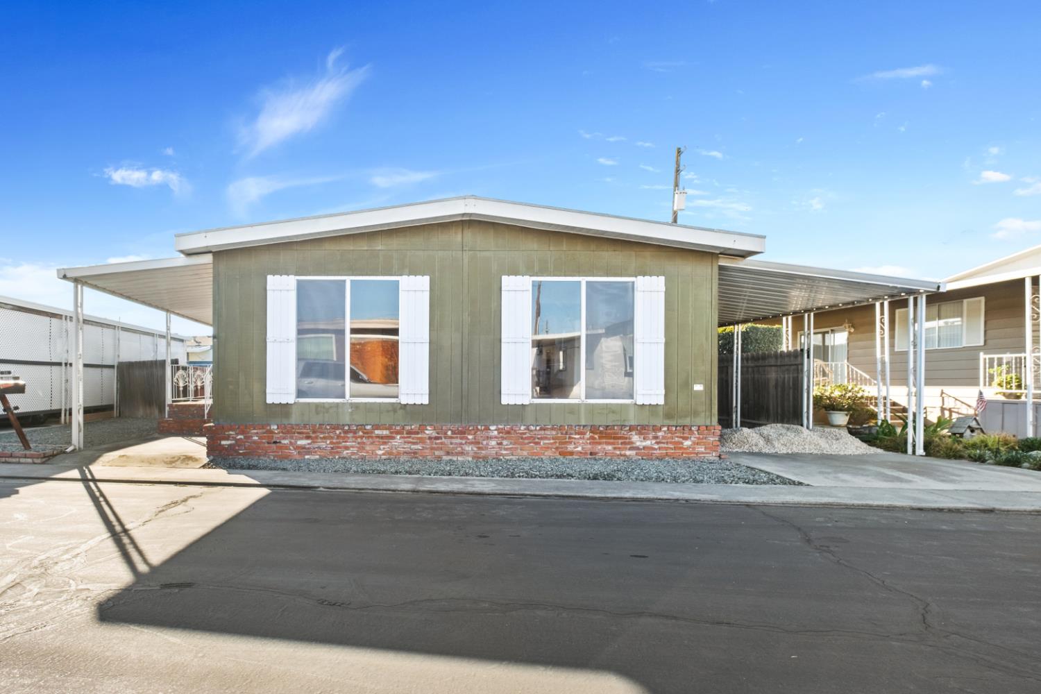 1551 6th Ave #56, Kingsburg, CA 93631
