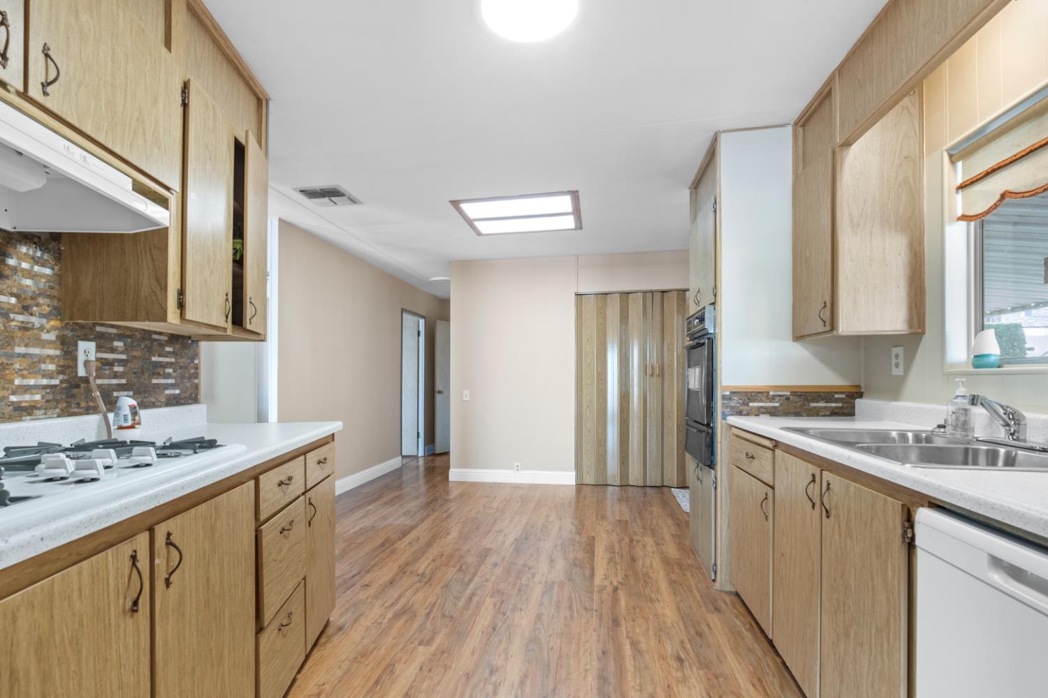 1551 6th Ave #56, Kingsburg, CA 93631