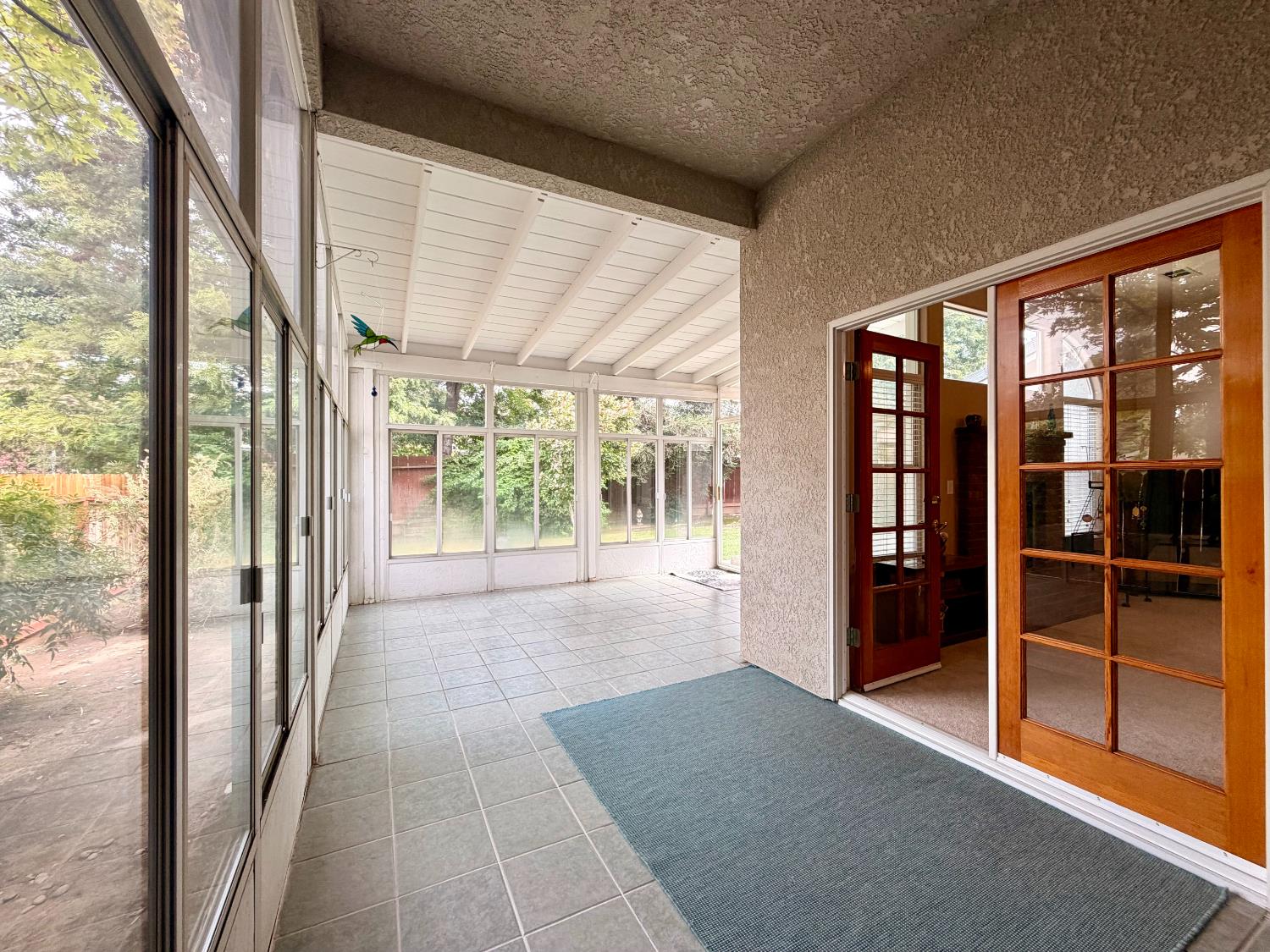 869 Spruce Ave, Clovis, CA 93611