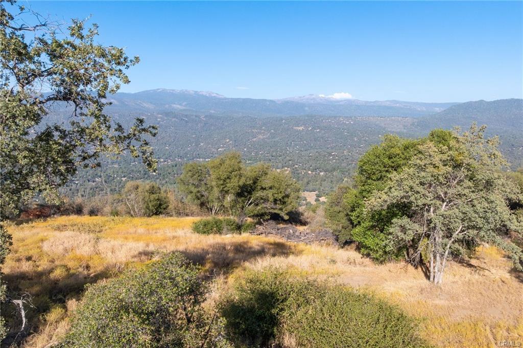 1 HWY 41, Oakhurst, CA 93644