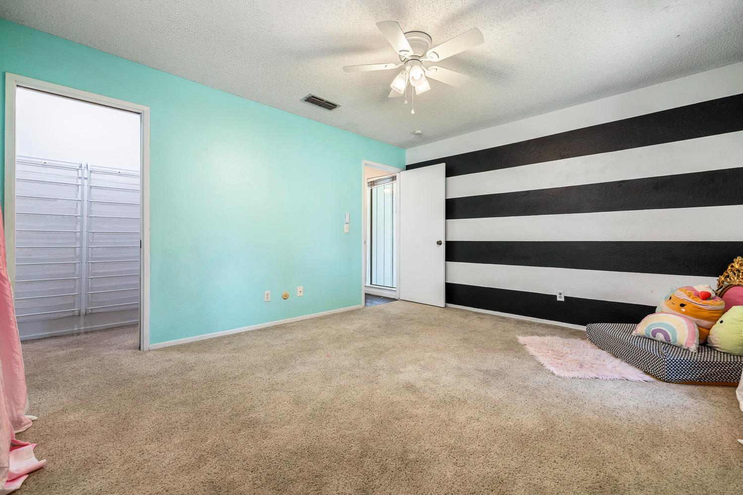 1842 Cougar Ln, Clovis, CA 93611