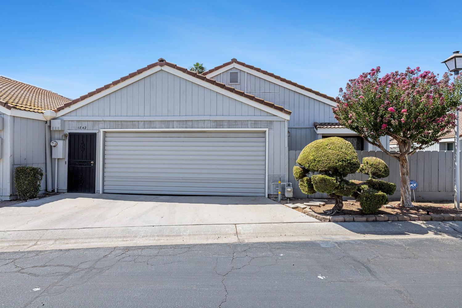 1842 Cougar Ln, Clovis, CA 93611
