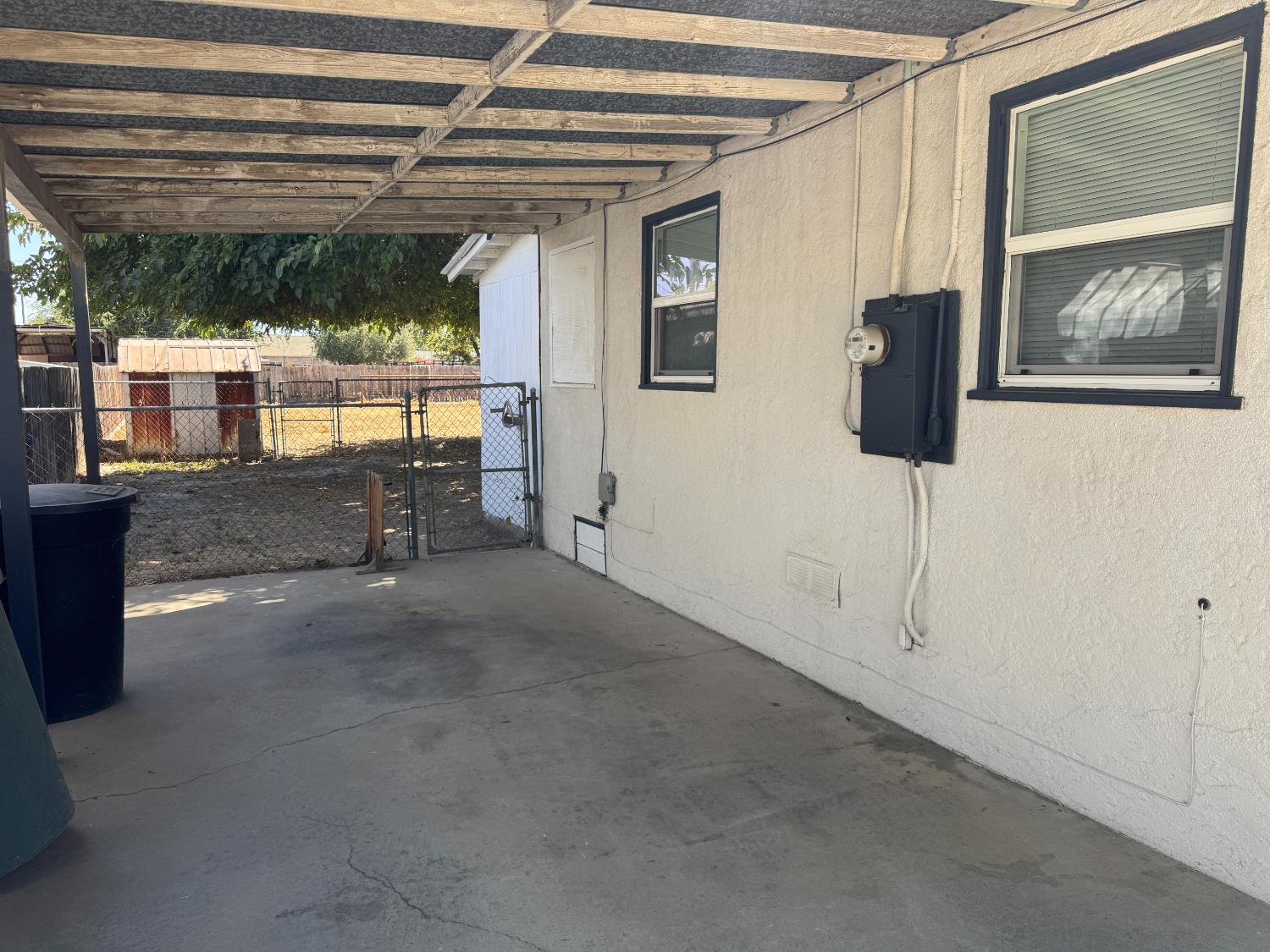317 Oleander Ave, Lemoore, CA 93245