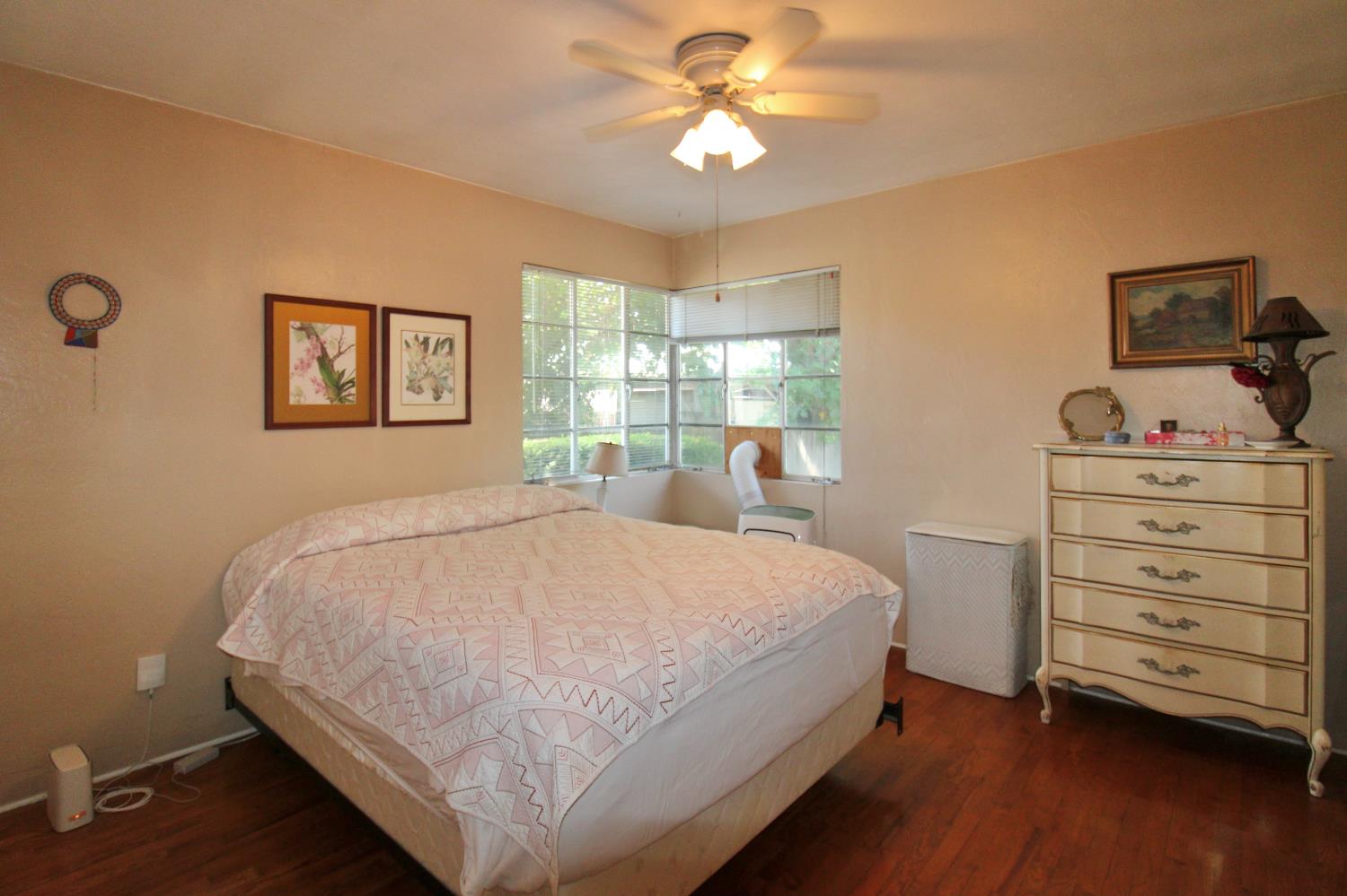 736 E Andrews Ave, Fresno, CA 93704