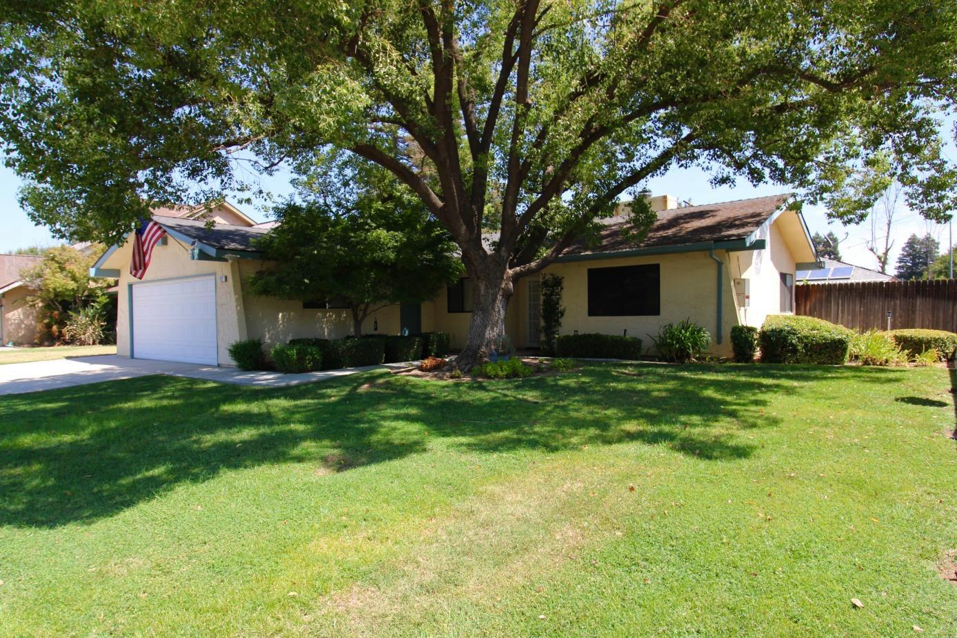 422 N Purdue Ave, Fresno, CA 93727