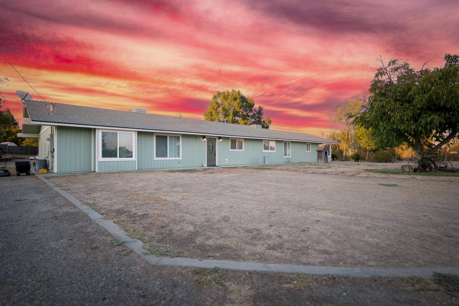 35385 John Albert Dr, Madera, CA 93636