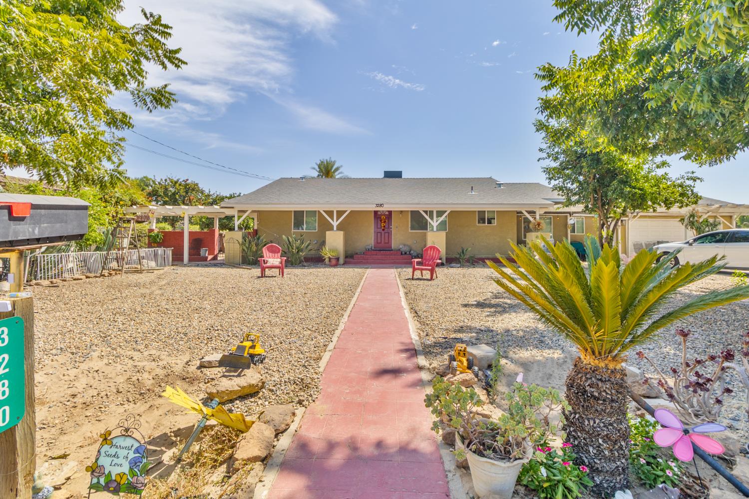 3280 Mccall Ave, Selma, CA 93662