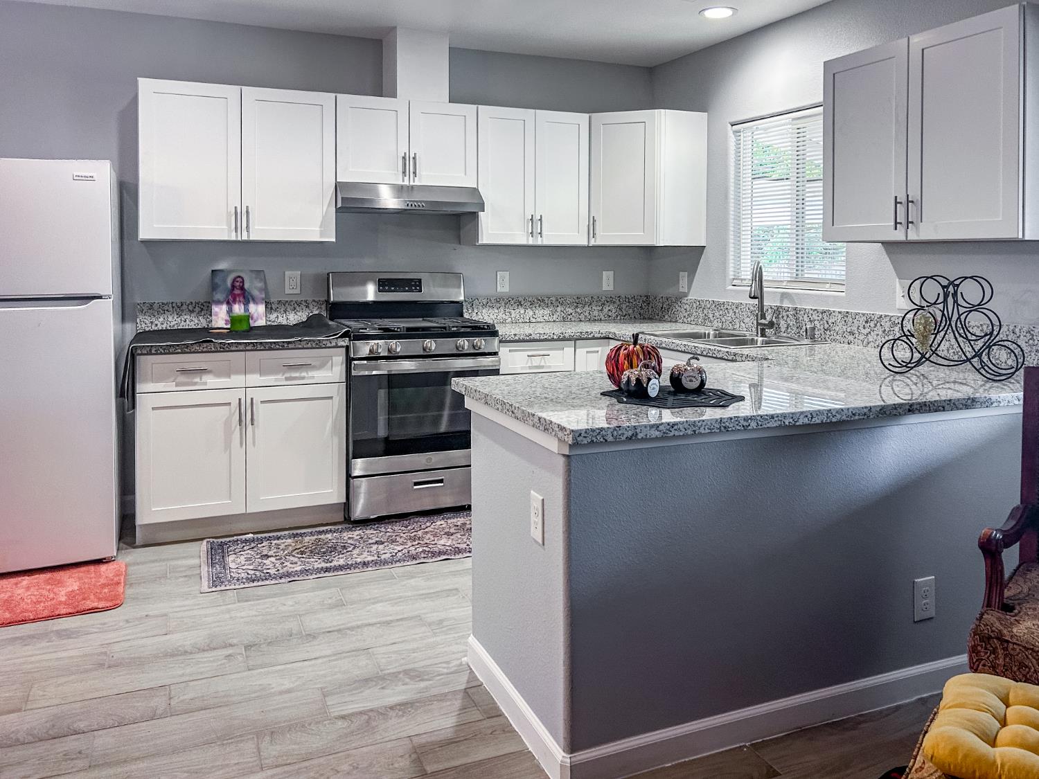 3280 Mccall Ave, Selma, CA 93662