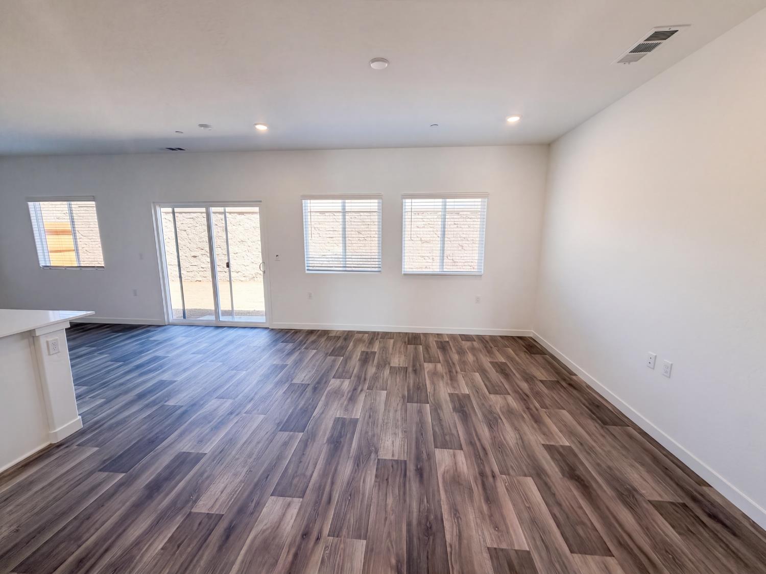 3261 Carambola Ave, Clovis, CA 93619