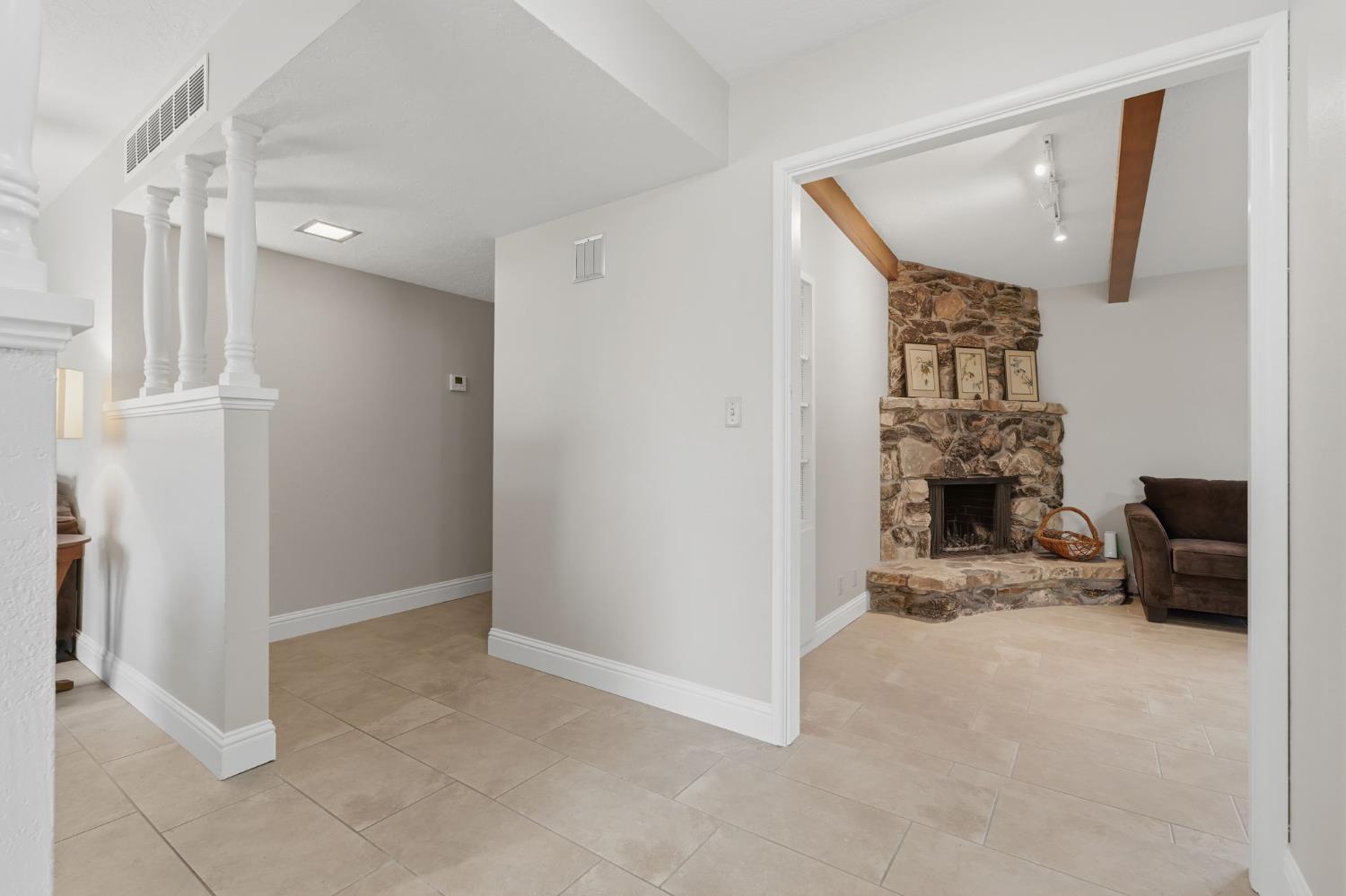 696 W Celeste Ave, Fresno, CA 93704