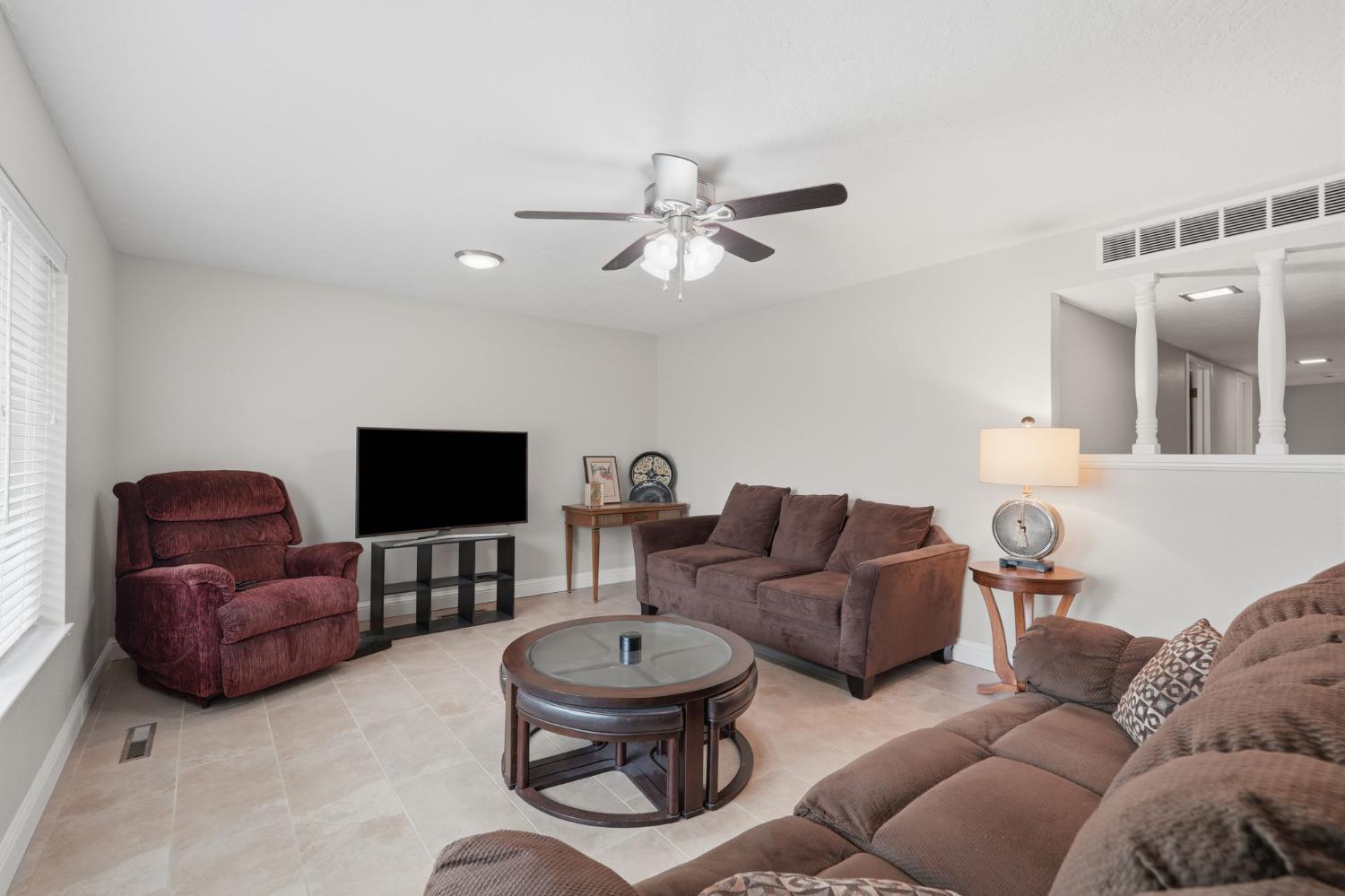 696 W Celeste Ave, Fresno, CA 93704