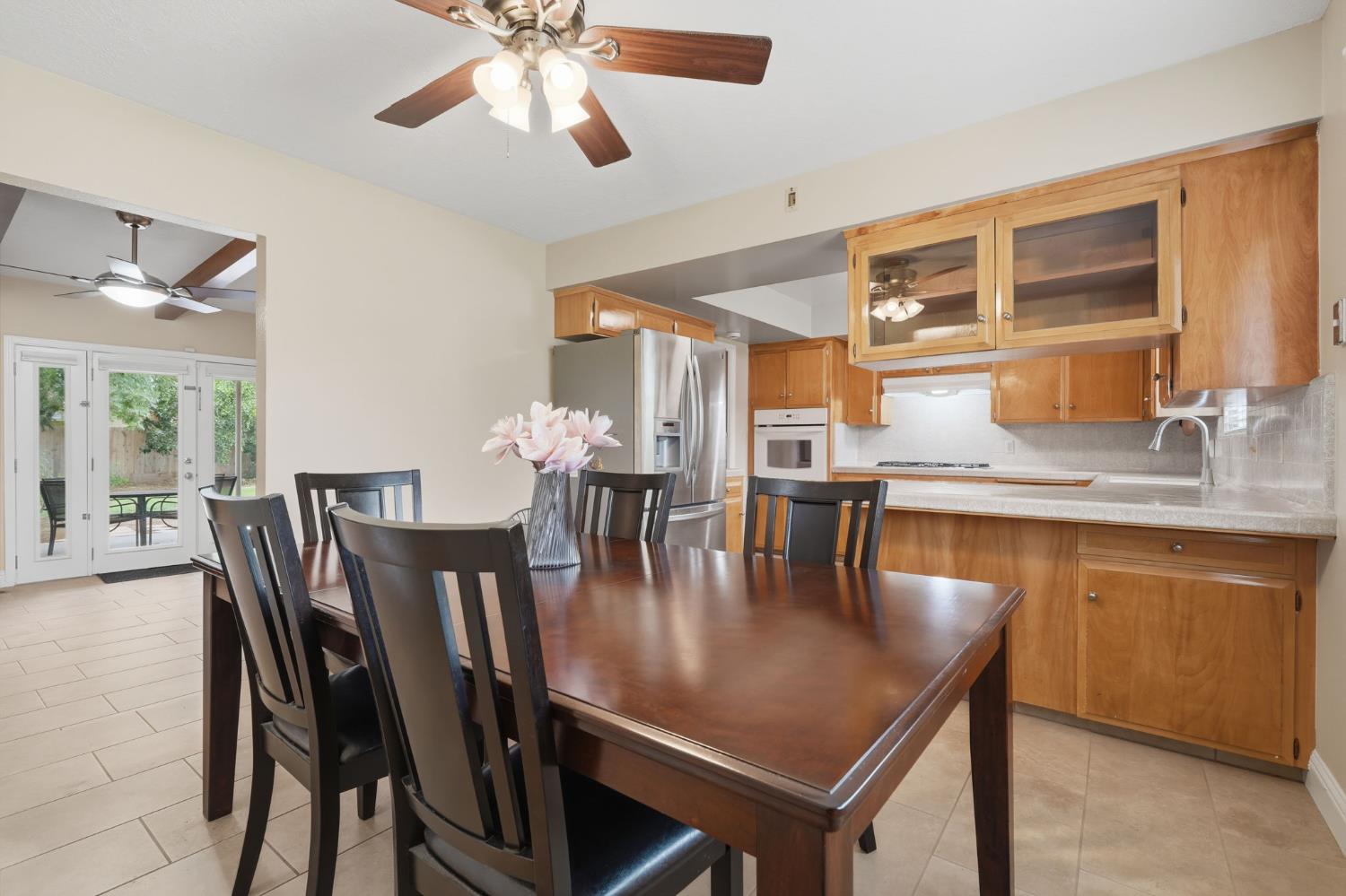 696 W Celeste Ave, Fresno, CA 93704