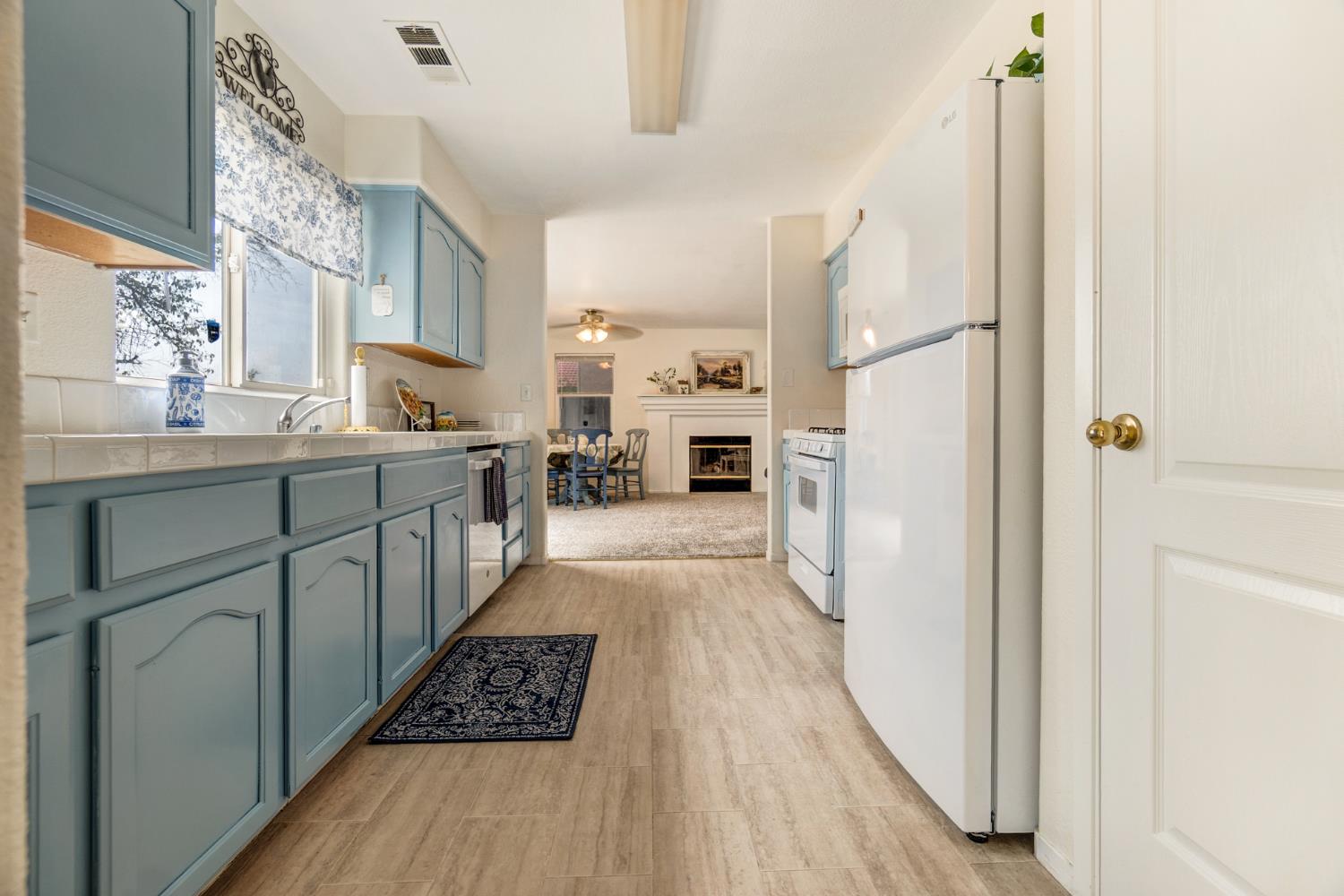 699 Haliburton Way, Coalinga, CA 93210