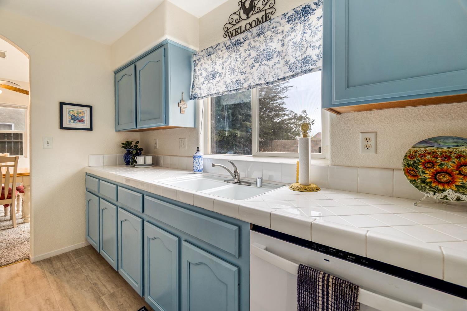 699 Haliburton Way, Coalinga, CA 93210