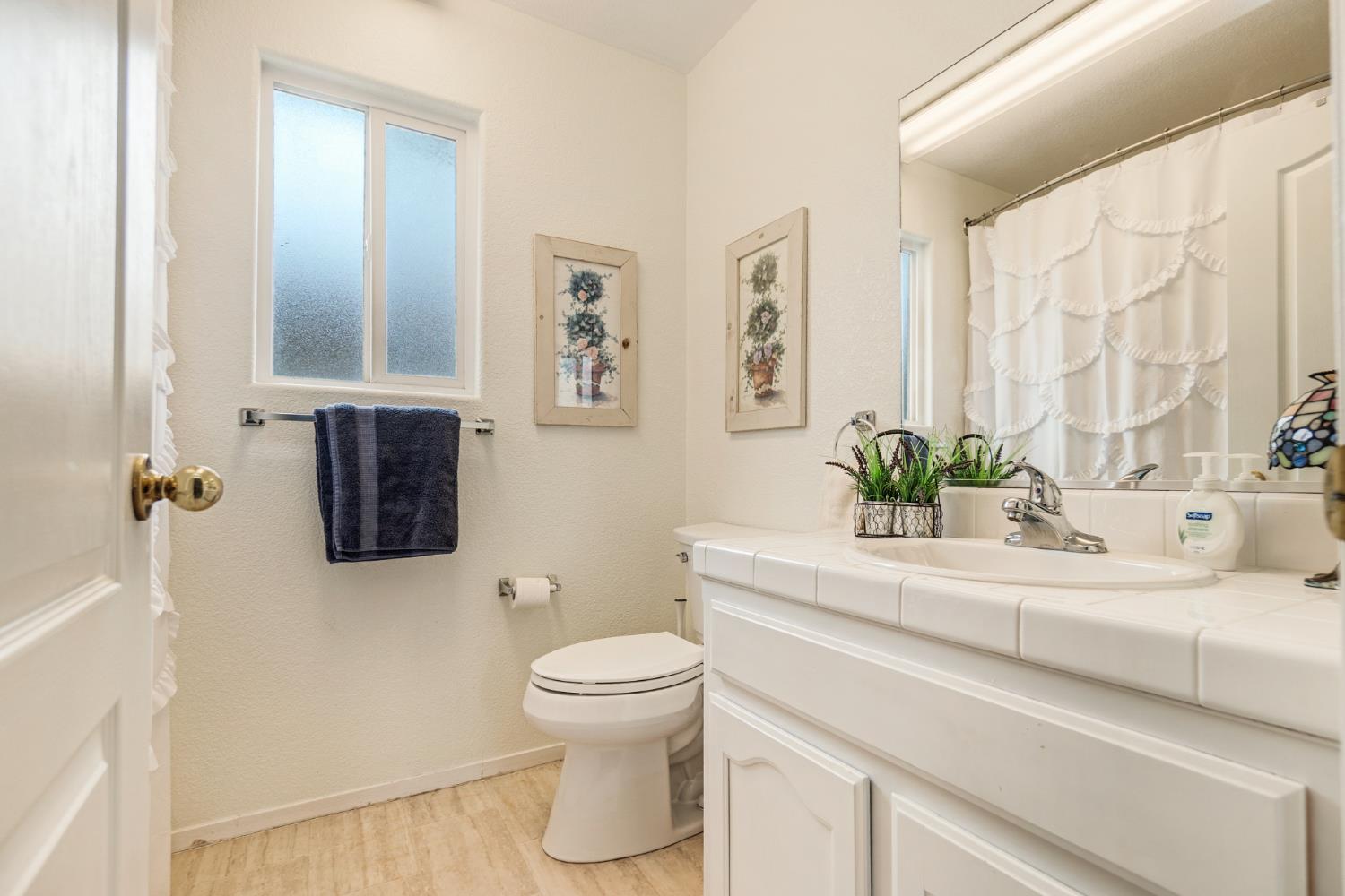 699 Haliburton Way, Coalinga, CA 93210