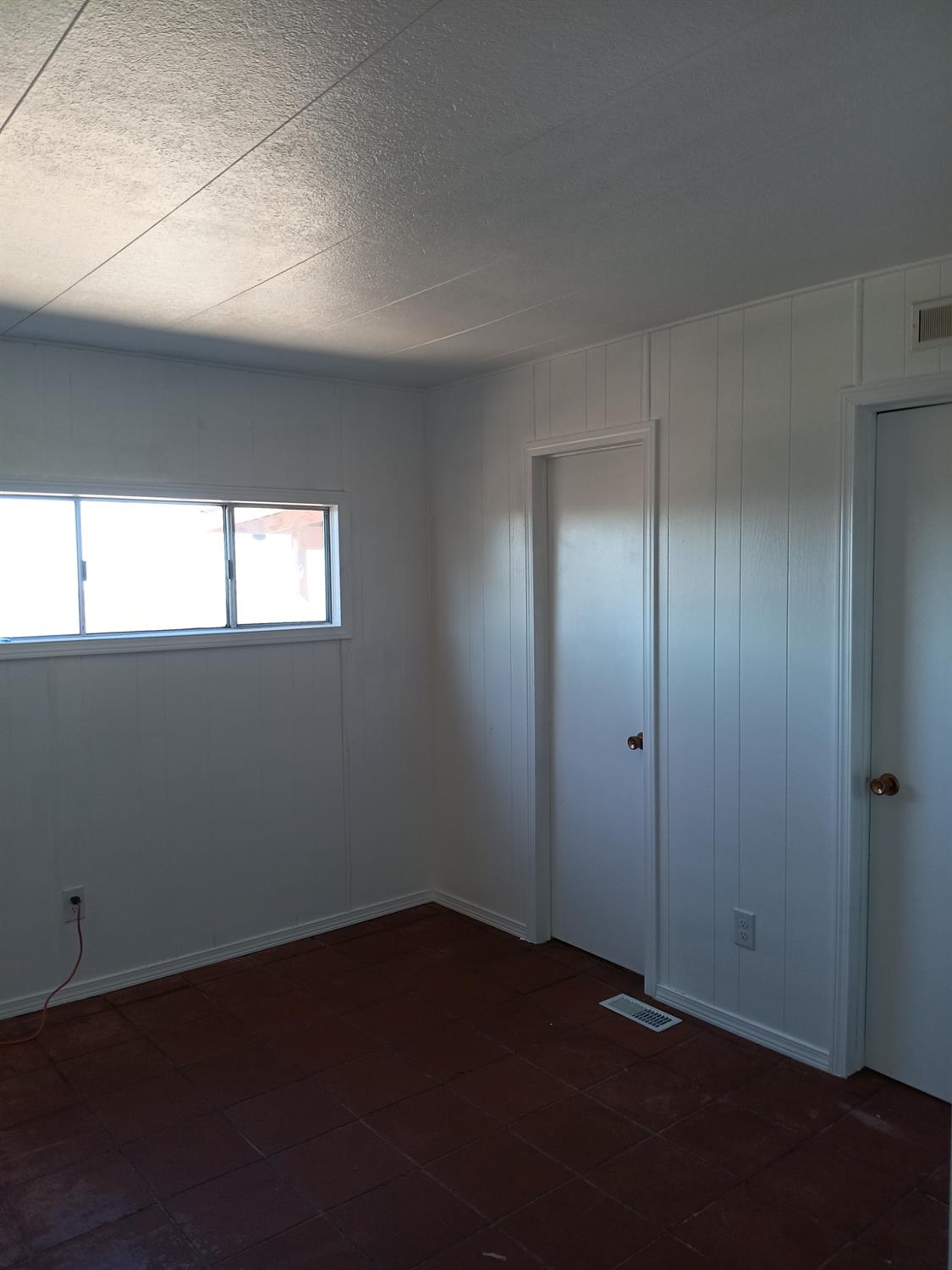 45682 Columbine Ln, Yokuts Valley, CA 93675