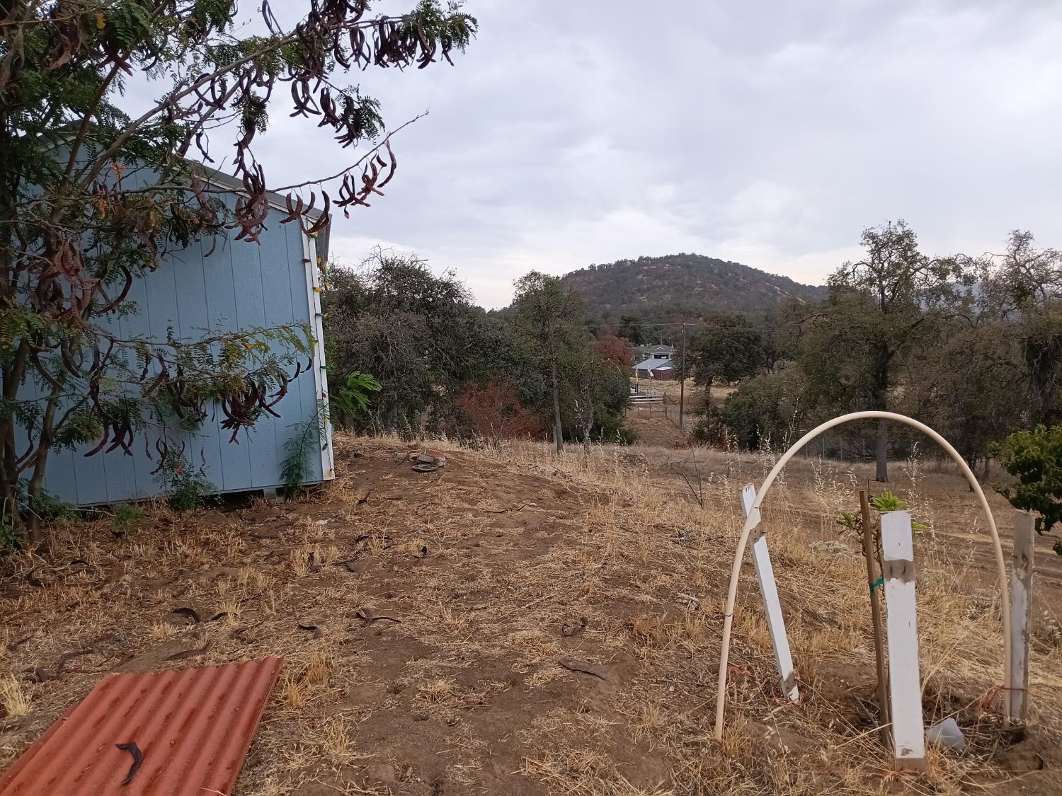 45682 Columbine Ln, Yokuts Valley, CA 93675