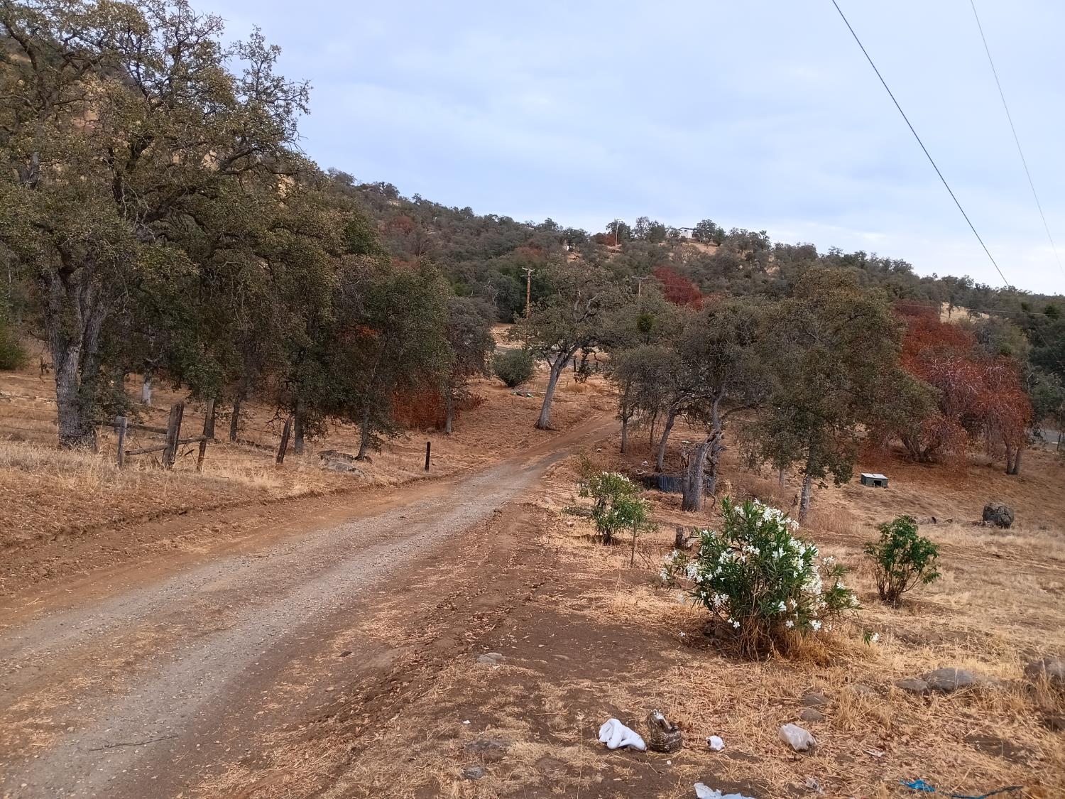 45682 Columbine Ln, Yokuts Valley, CA 93675