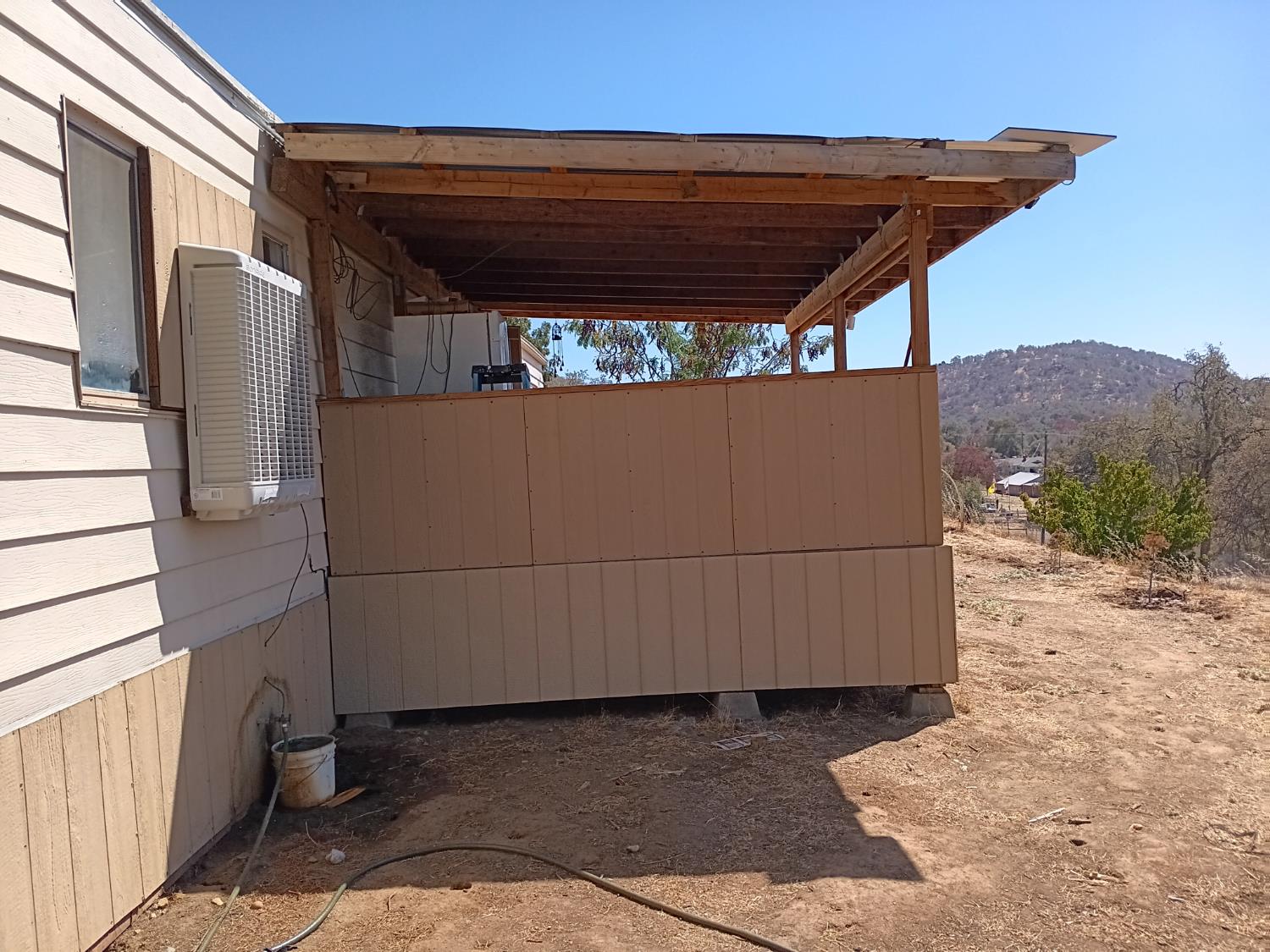 45682 Columbine Ln, Yokuts Valley, CA 93675
