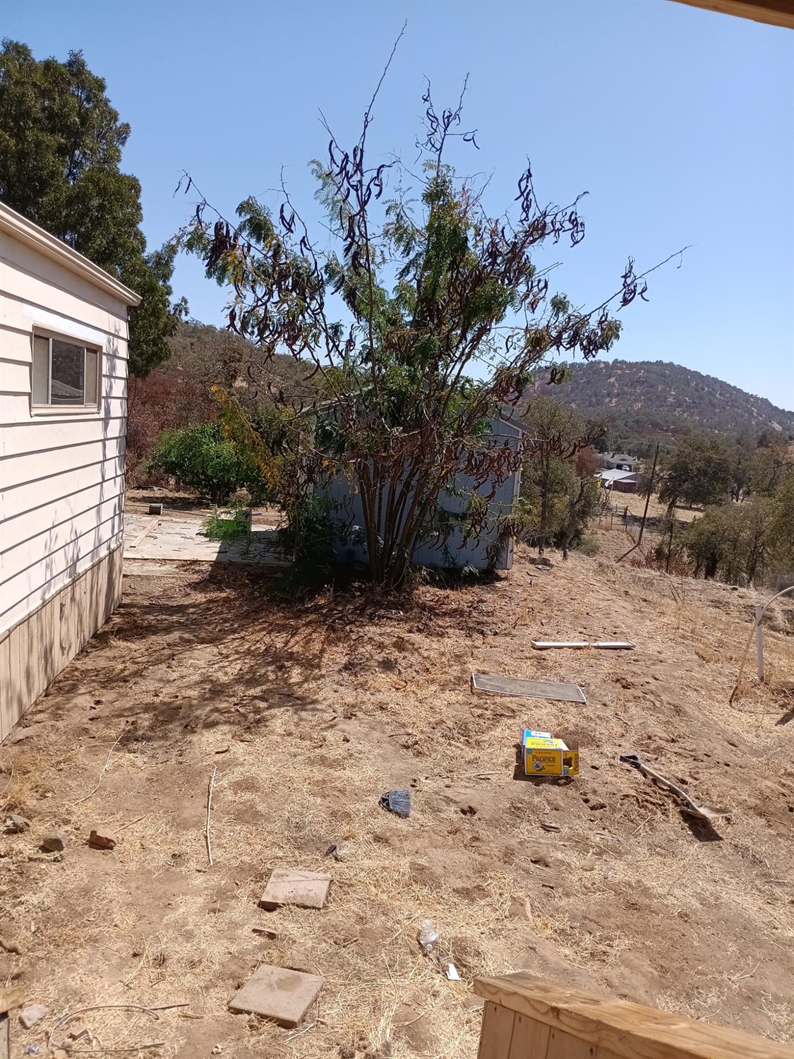 45682 Columbine Ln, Yokuts Valley, CA 93675