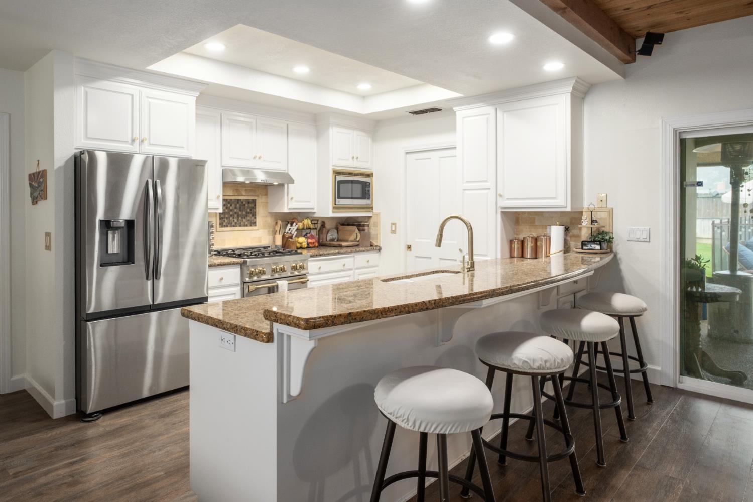 3030 Bonander Ave, Kingsburg, CA 93631