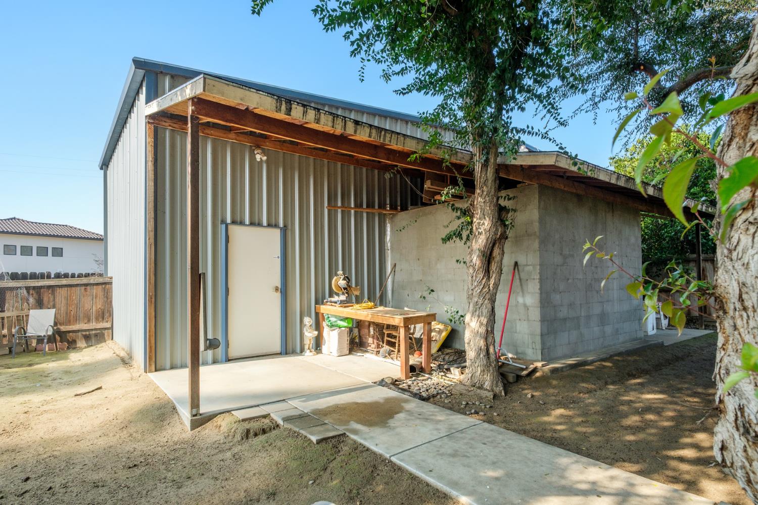 3030 Bonander Ave, Kingsburg, CA 93631
