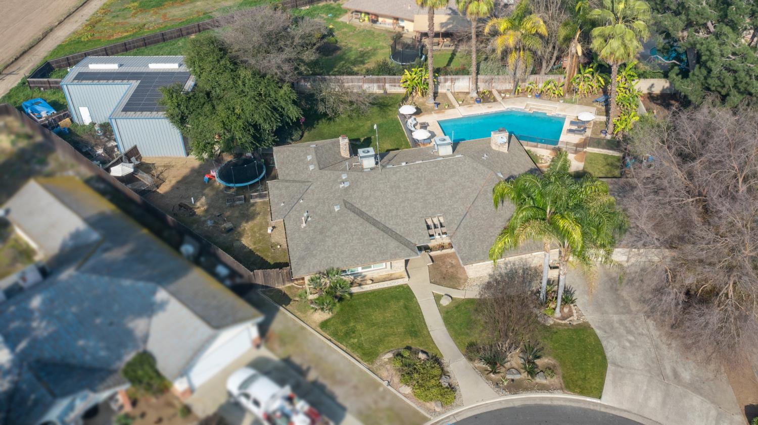 3030 Bonander Ave, Kingsburg, CA 93631