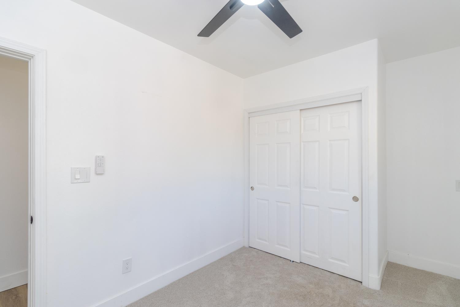 3052 E Lamona Ave, Fresno, CA 93703