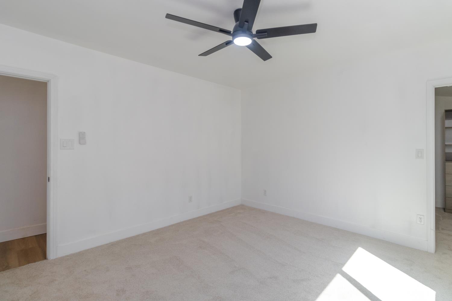 3052 E Lamona Ave, Fresno, CA 93703