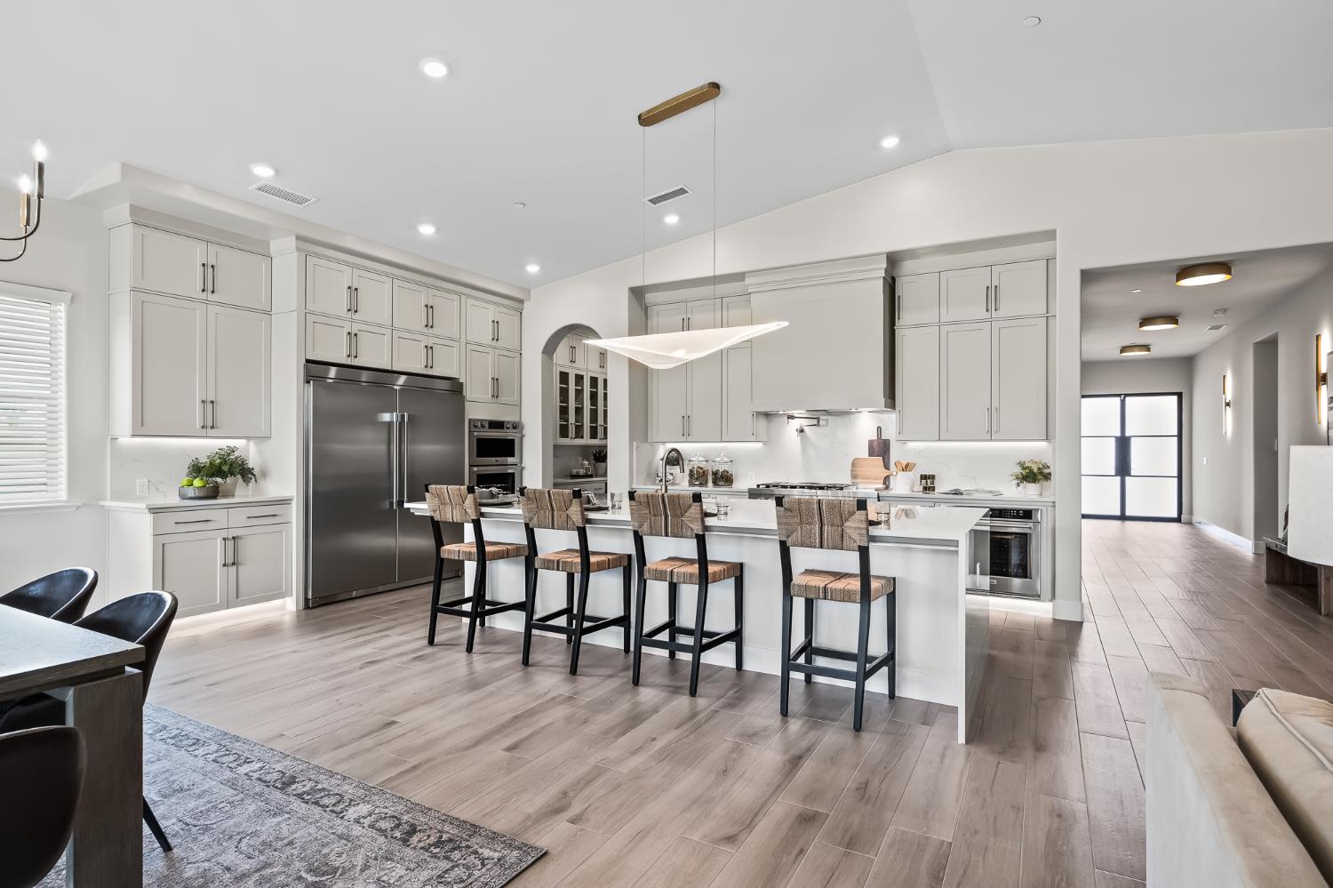 11709 N Via Ravenna Dr, Fresno, CA 93730