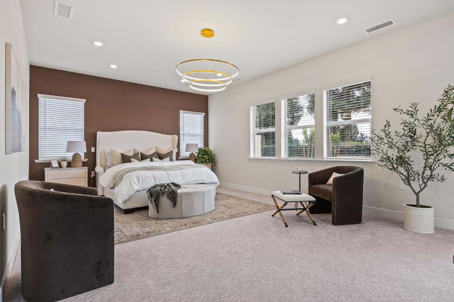 11709 N Via Ravenna Dr, Fresno, CA 93730