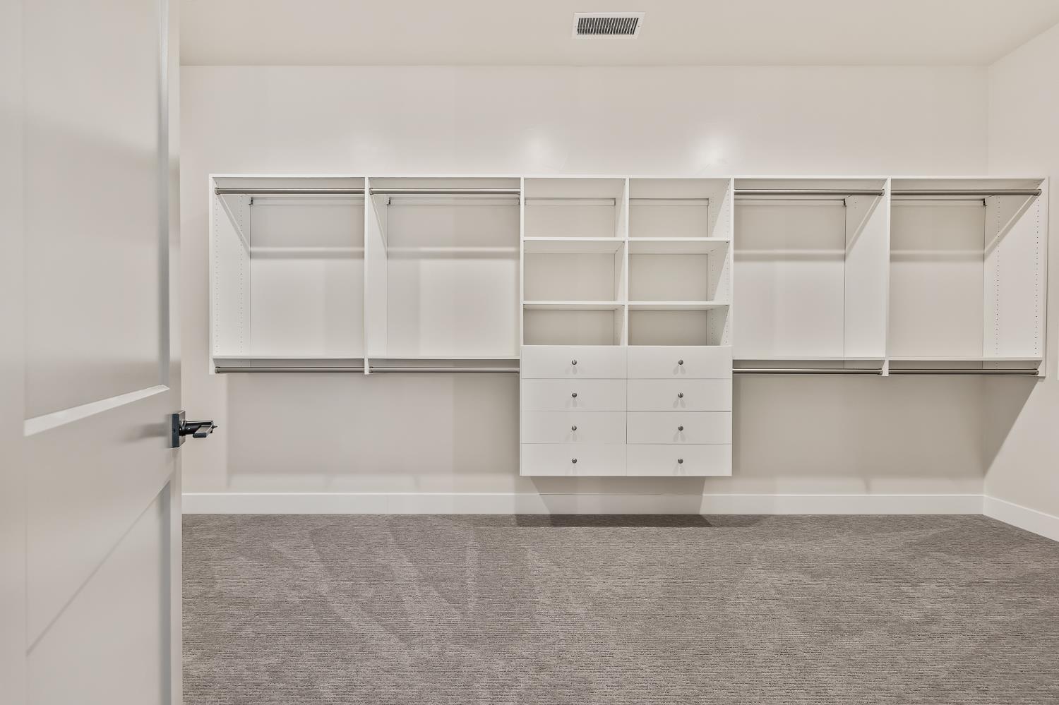 11709 N Via Ravenna Dr, Fresno, CA 93730
