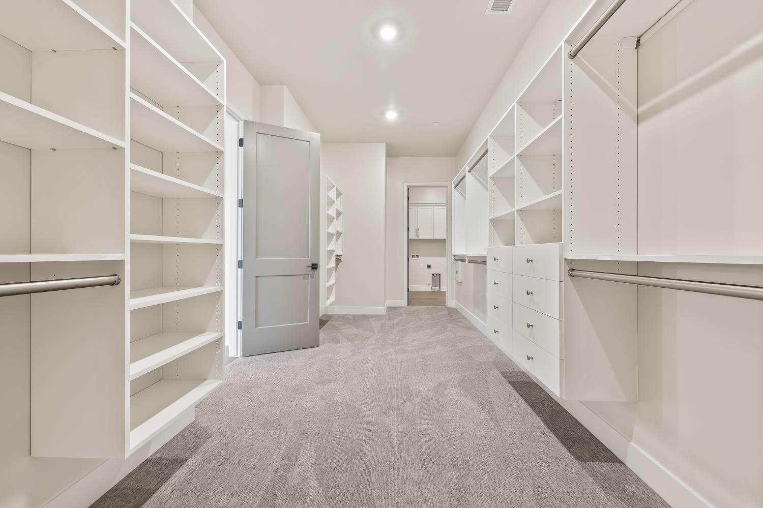 11709 N Via Ravenna Dr, Fresno, CA 93730