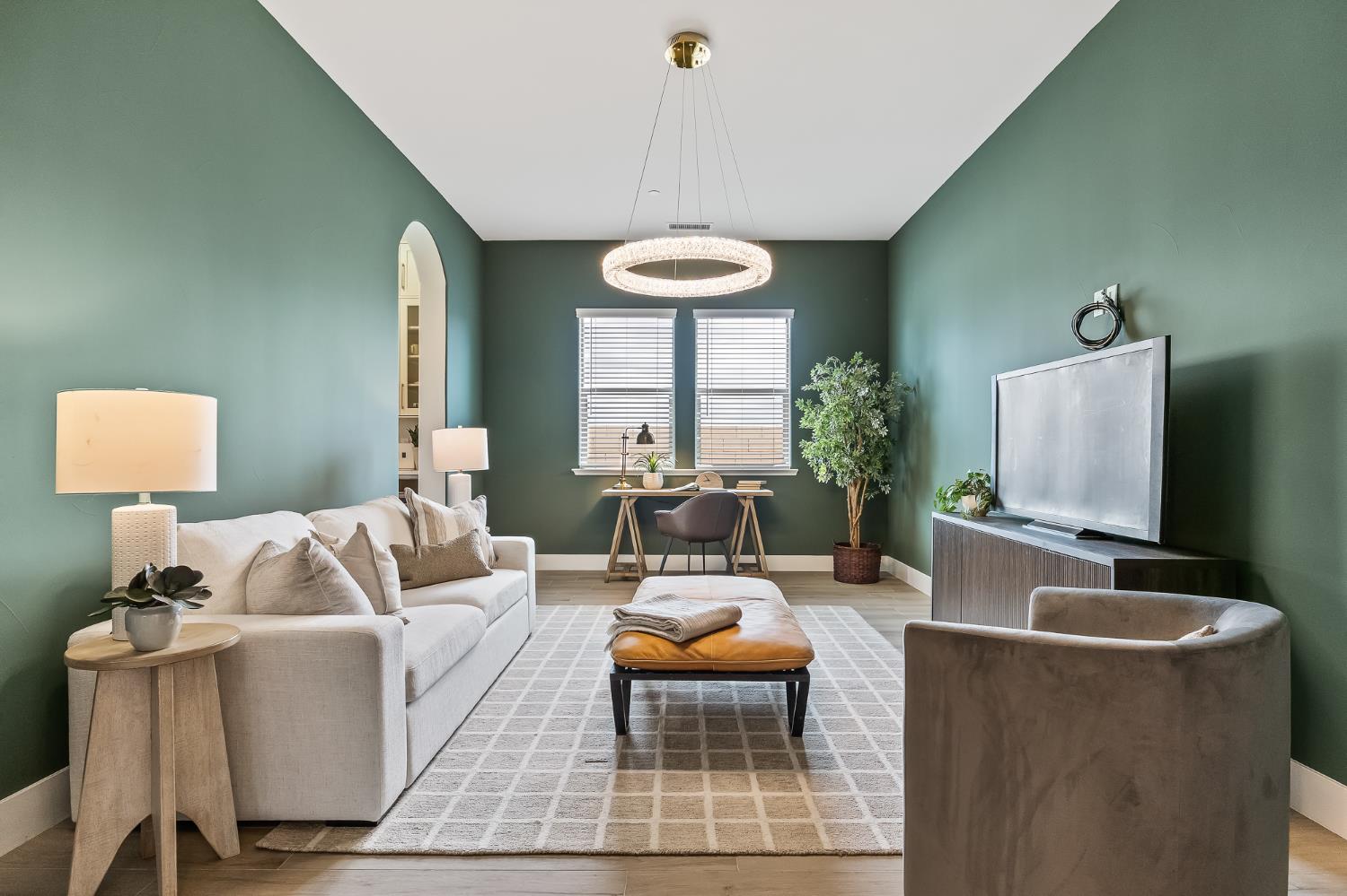 11709 N Via Ravenna Dr, Fresno, CA 93730