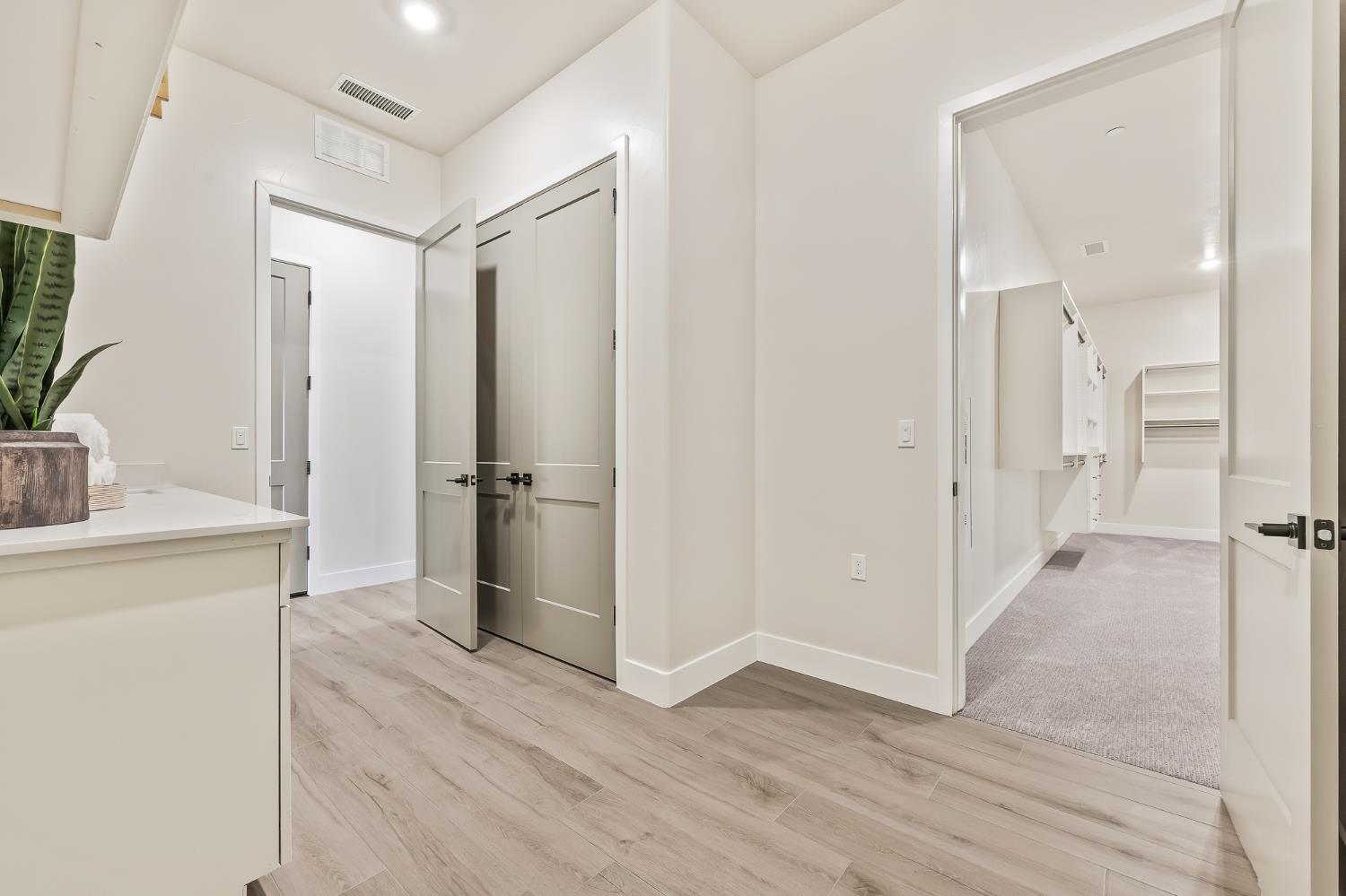 11709 N Via Ravenna Dr, Fresno, CA 93730