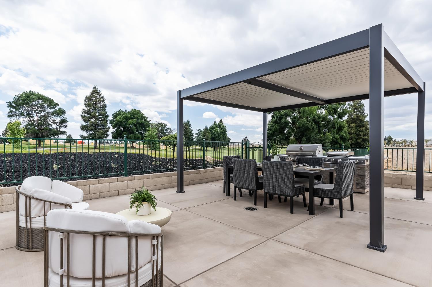 11709 N Via Ravenna Dr, Fresno, CA 93730
