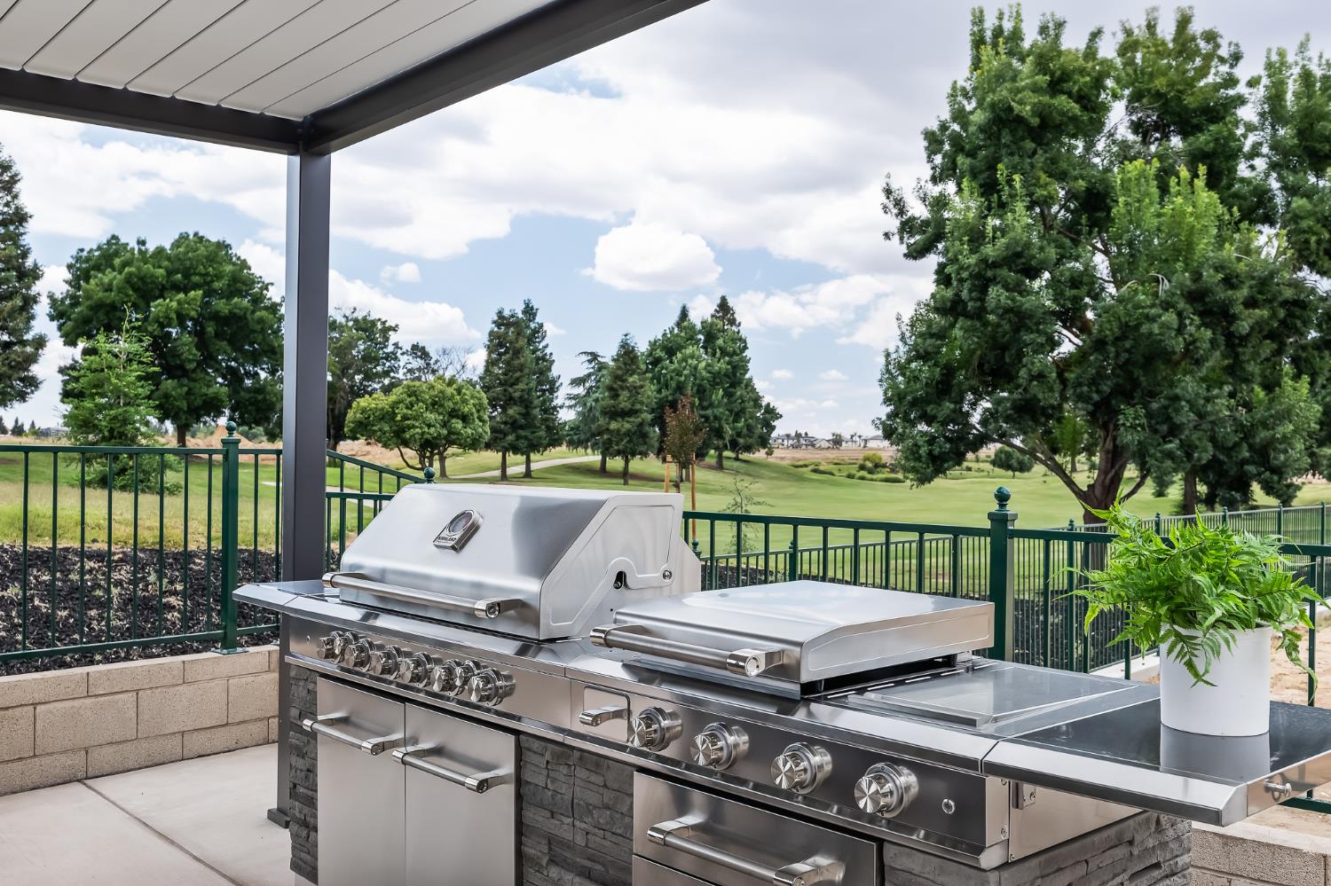 11709 N Via Ravenna Dr, Fresno, CA 93730